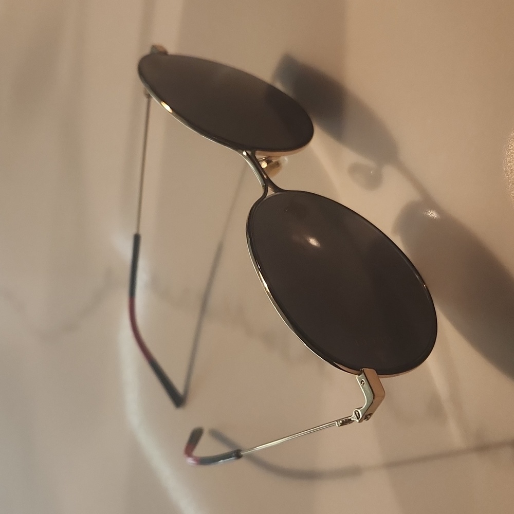 Gucci sunglasses with case